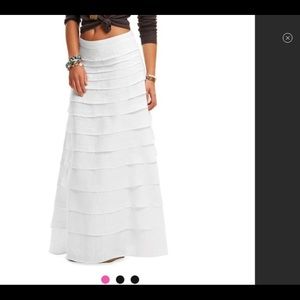 ❗️ISO❗️ ISLAND COMPANY SAINTES SKIRT SIZE 0 or 2